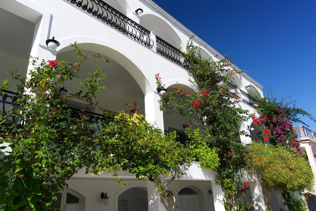 Hotel Athina Karavomylos Exterior foto